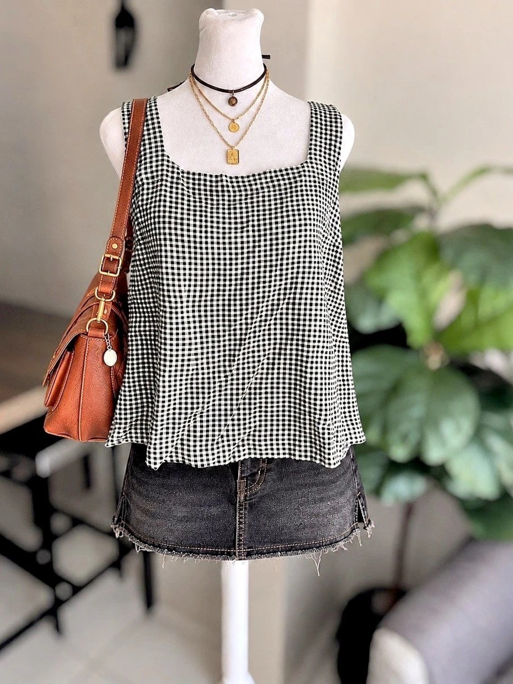 A New Day Size L Gingham Linen Blend Square Neck Tank Top